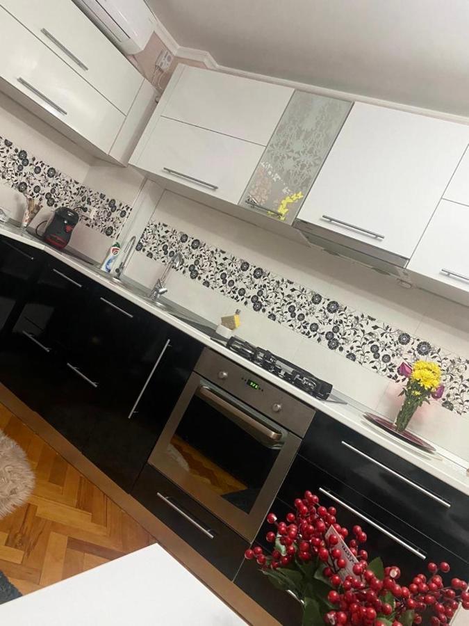 Tribunal Apartament Langa Faleza Dunarii Brăila Buitenkant foto